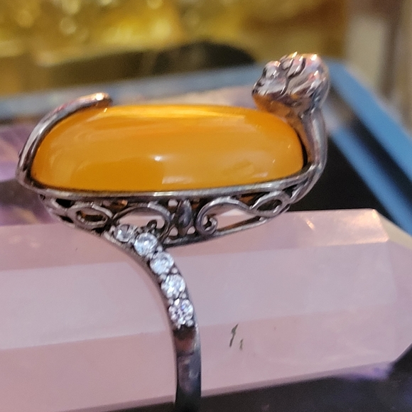 Monkey Yellow Jade & CZ .925 Ring Size 7 - Picture 2 of 7